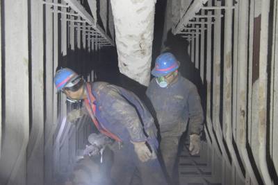 致敬铁人精神，为铁军喝彩——能源检计量中心支援电除尘检修侧记